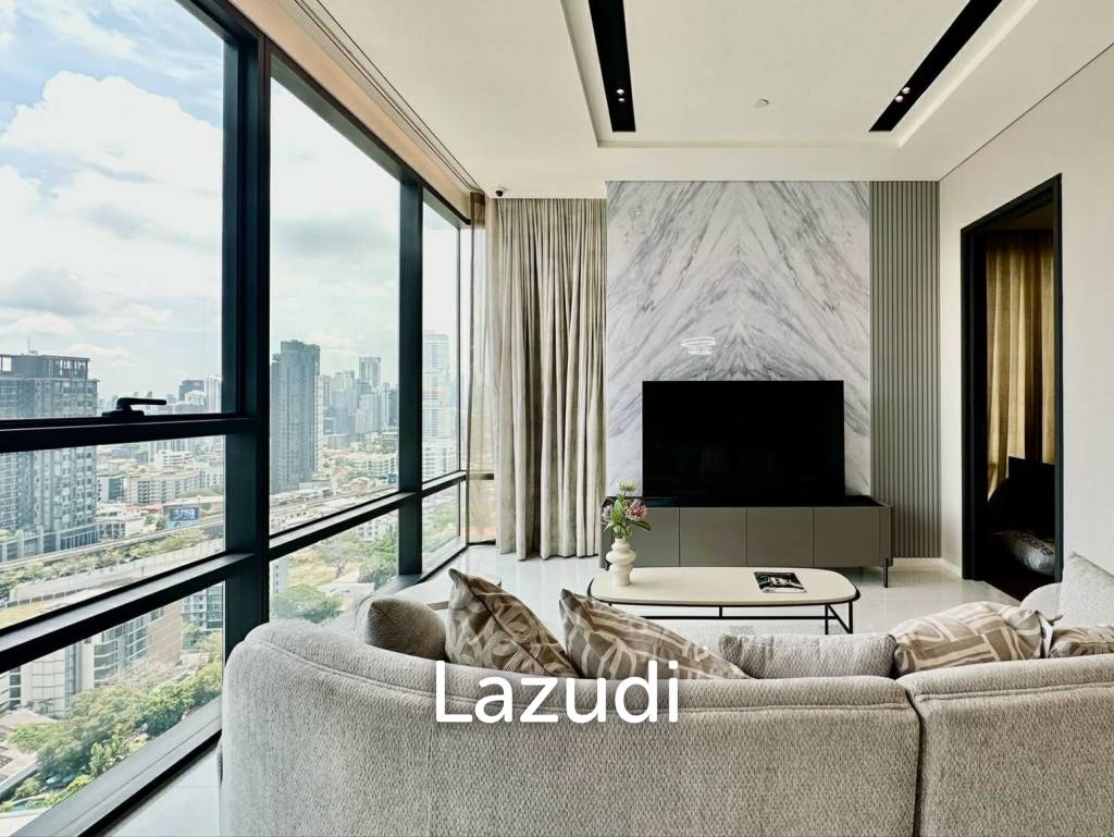 Luxurious 2-Bed Freehold Condo in Bangkok