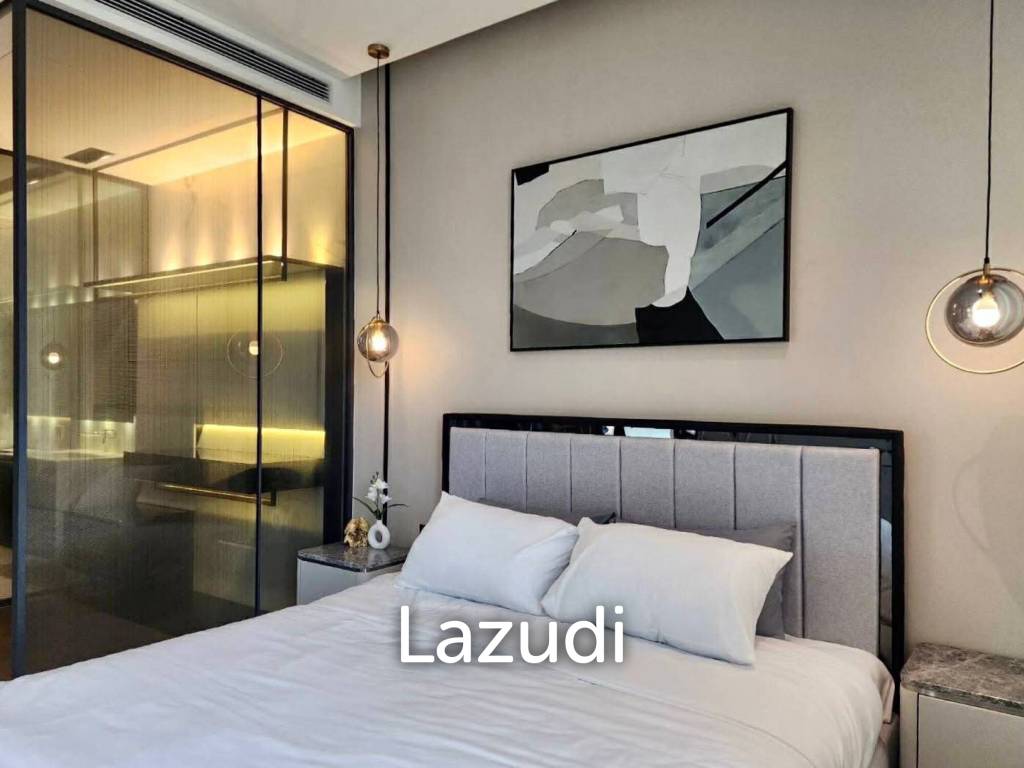 Luxurious 2-Bed Freehold Condo in Bangkok