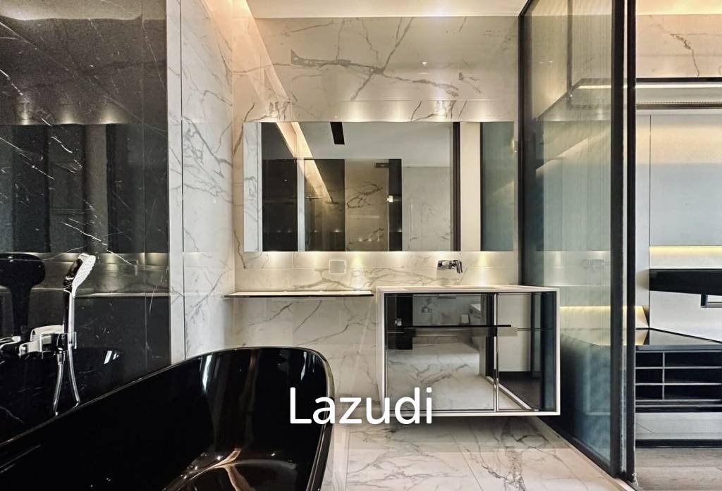 Luxurious 2-Bed Freehold Condo in Bangkok