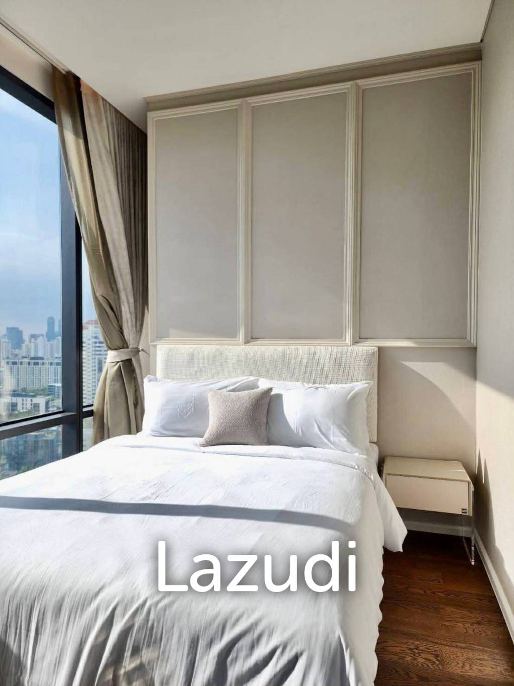 Luxurious 2-Bed Freehold Condo in Bangkok