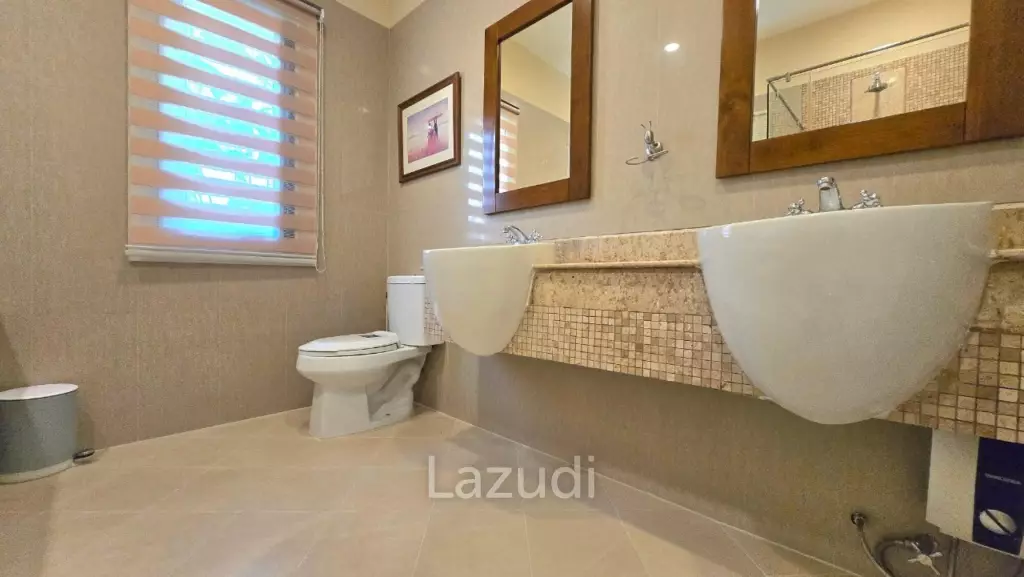 3 Beds 3 Baths 281 SQ.M. Silk Road Place
