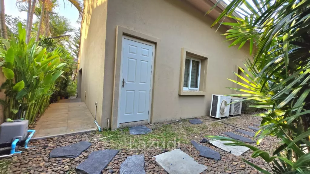 3 Beds 3 Baths 281 SQ.M. Silk Road Place