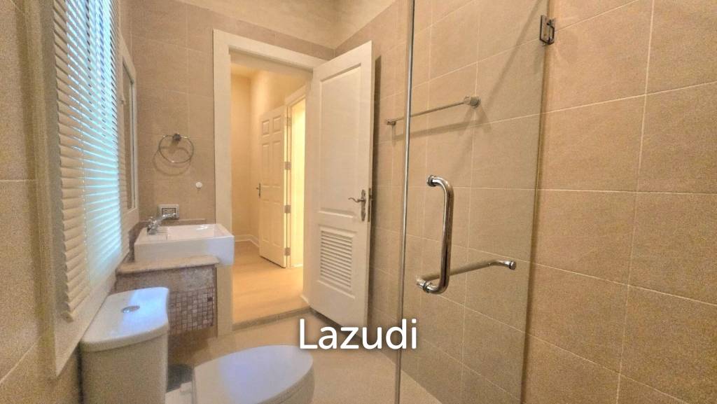 3 Beds 3 Baths 281 SQ.M. Silk Road Place