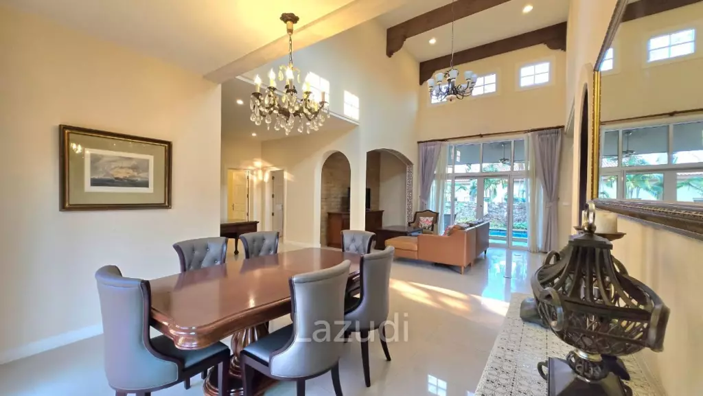 3 Beds 3 Baths 281 SQ.M. Silk Road Place