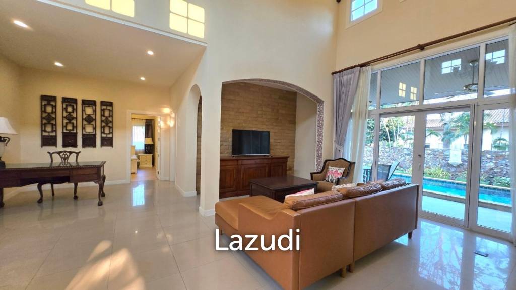 3 Beds 3 Baths 281 SQ.M. Silk Road Place