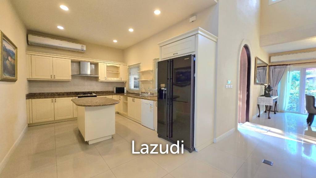 3 Beds 3 Baths 281 SQ.M. Silk Road Place
