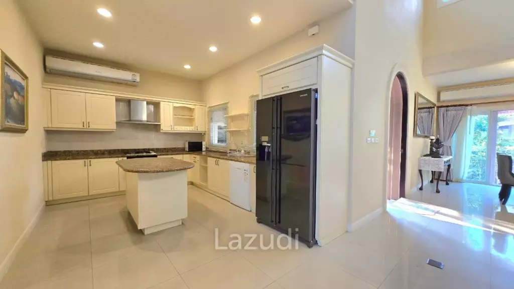 3 Beds 3 Baths 281 SQ.M. Silk Road Place