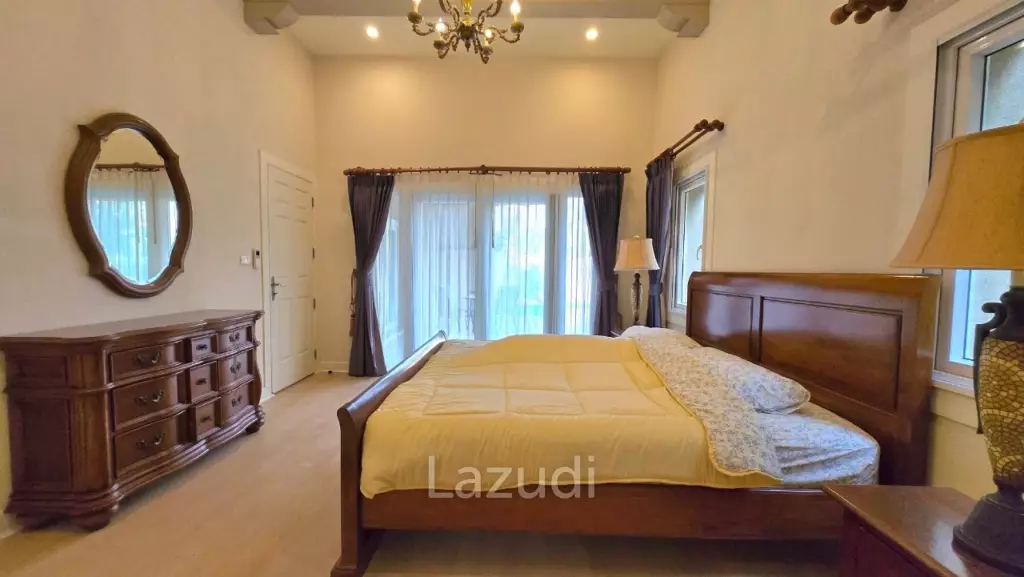 3 Beds 3 Baths 281 SQ.M. Silk Road Place
