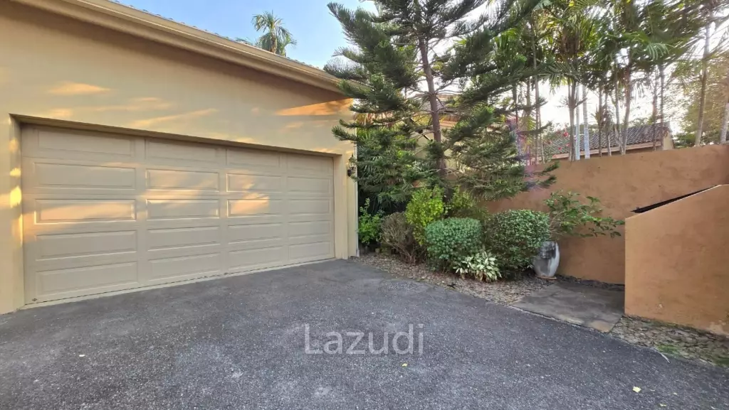 3 Beds 3 Baths 281 SQ.M. Silk Road Place