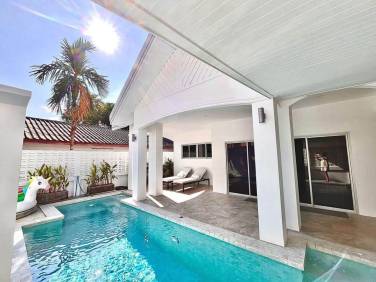 Pool Villa Walking Distance To Nai Harn Beach