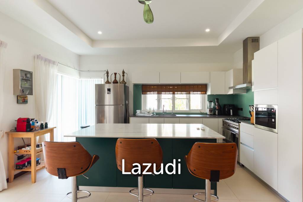 800 Sqm 4 Bed 4 Bath Villa For Sale