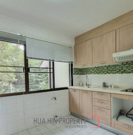 PALM HILLS CONDO  : 2 bed on Golf course