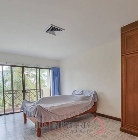 PALM HILLS CONDO  : 2 bed on Golf course