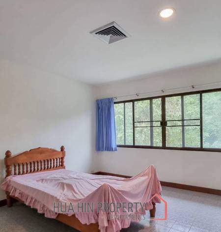 PALM HILLS CONDO  : 2 bed on Golf course