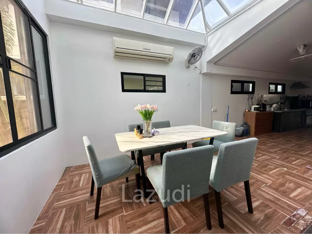3 Bedroom House At Burasiri Kohkaew Near BISP