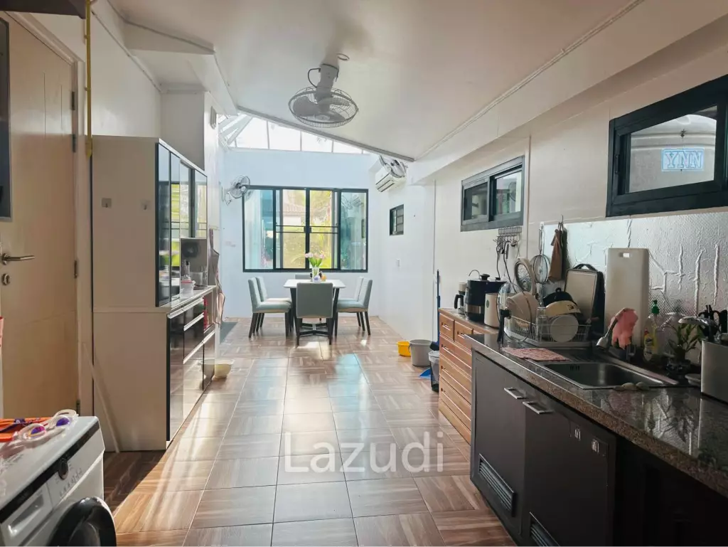 3 Bedroom House At Burasiri Kohkaew Near BISP