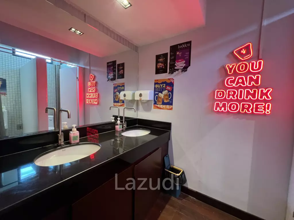 Sell out Korean style restaurant in city center