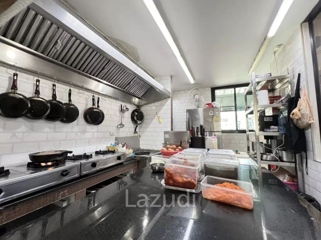Sell out Korean style restaurant in city center