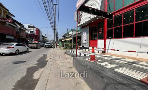 Sell out Korean style restaurant in city center