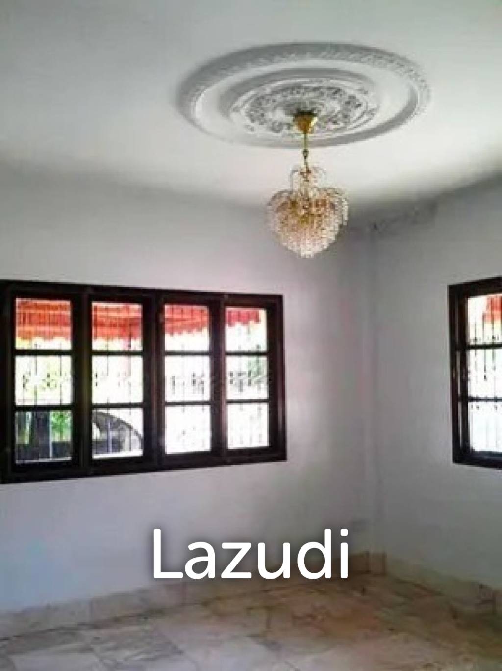 3 Bedrooms House For Sale with 1 Rai of Land near to Airport