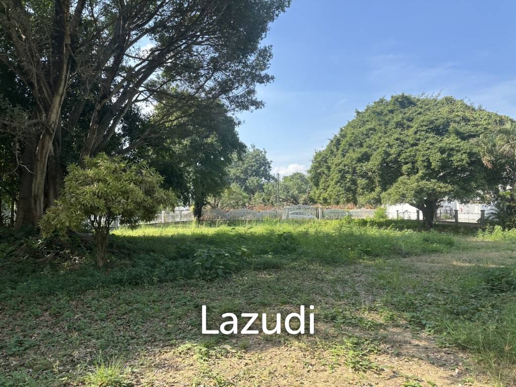 3 Bedrooms House For Sale with 1 Rai of Land near to Airport