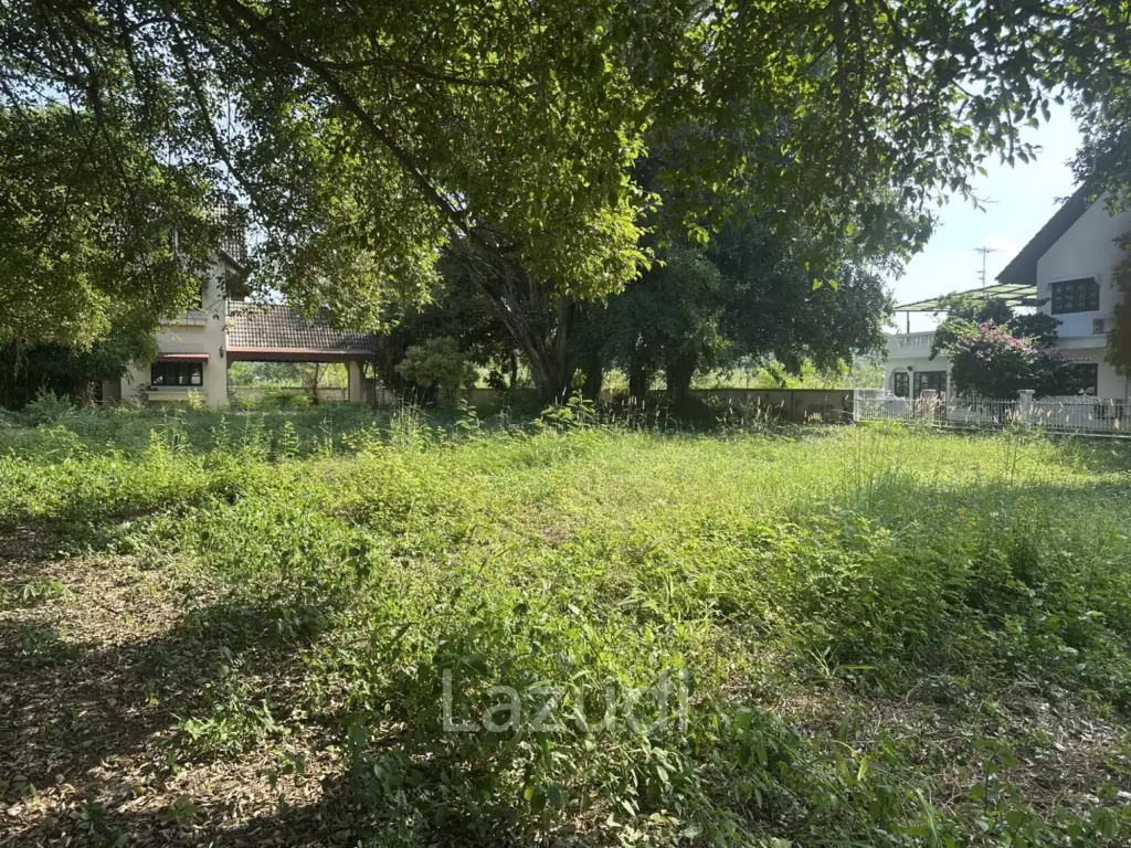 3 Bedrooms House For Sale with 1 Rai of Land near to Airport