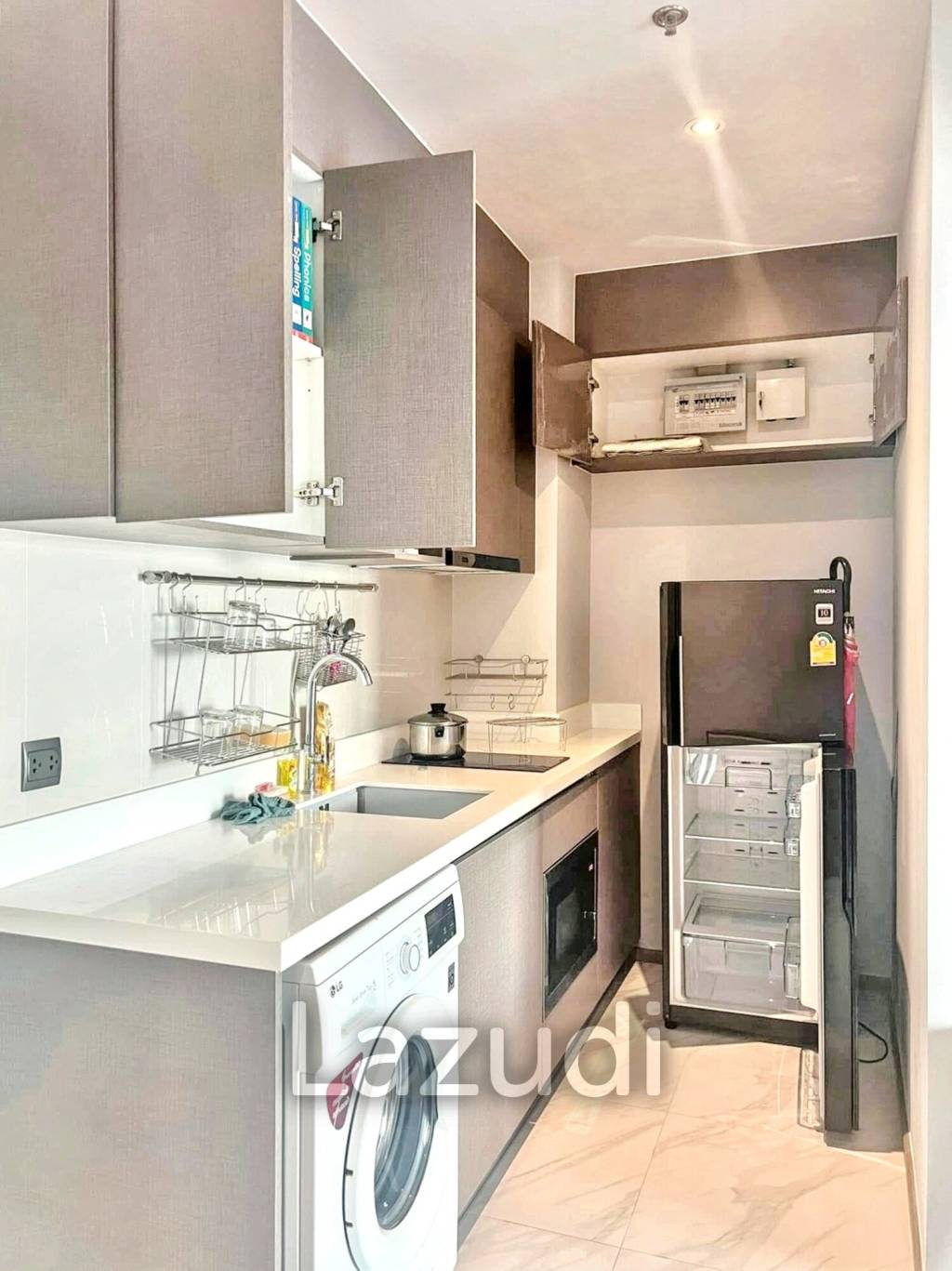 1 Bedroom 1 Bathroom 36 SQ.M RHYTHM Ekkamai