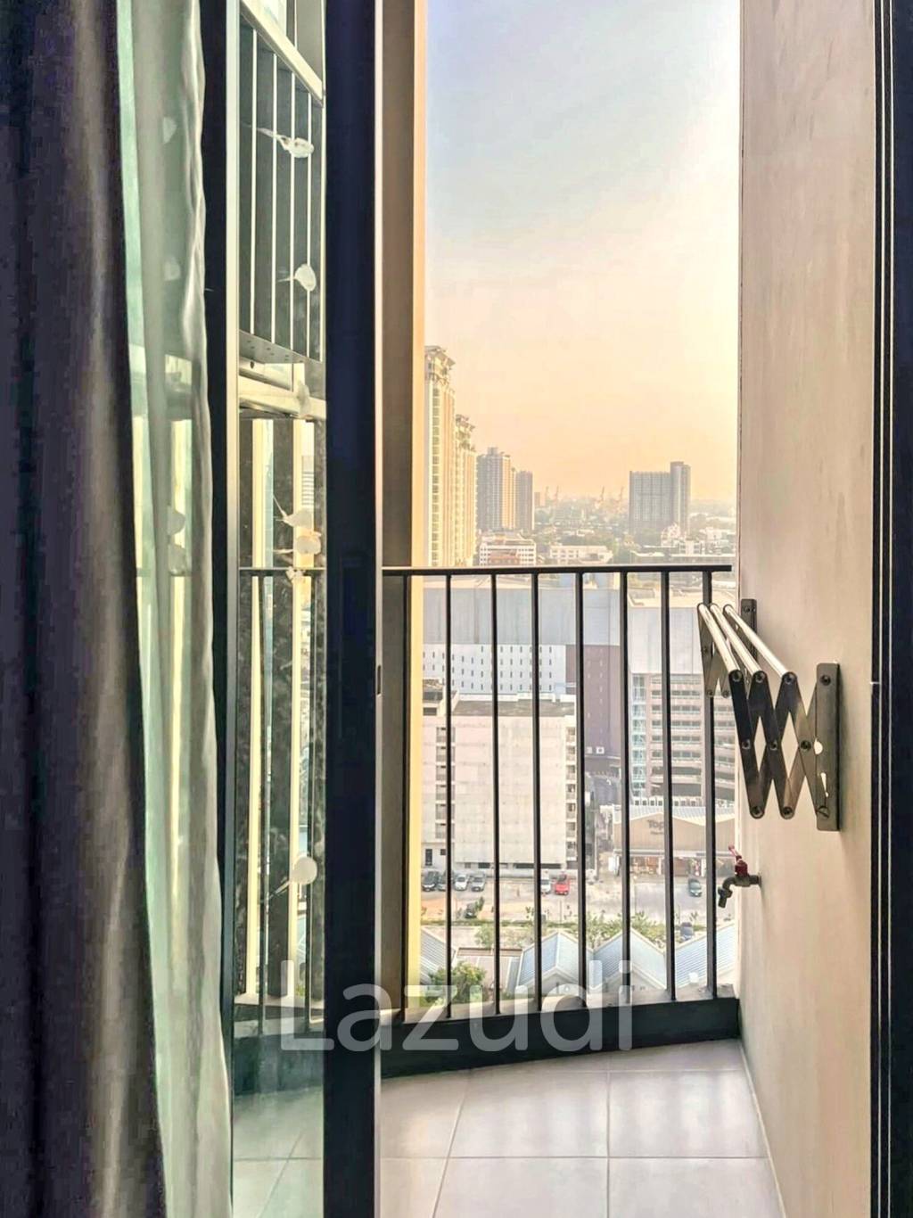 1 Bedroom 1 Bathroom 36 SQ.M RHYTHM Ekkamai