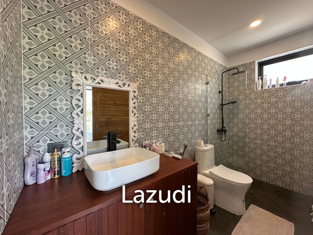 Freehold or leasehold Luxury 3-Bedroom Sea View Private Pool