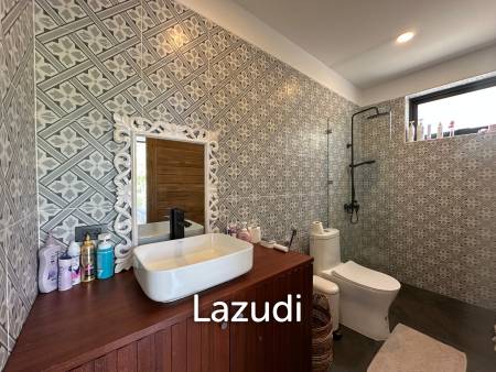 Freehold or leasehold Luxury 3-Bedroom Sea View Private Pool