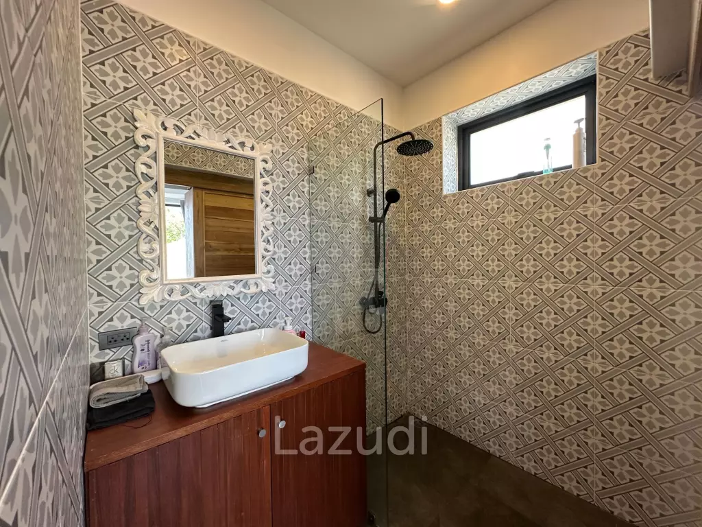 Freehold or leasehold Luxury 3-Bedroom Sea View Private Pool
