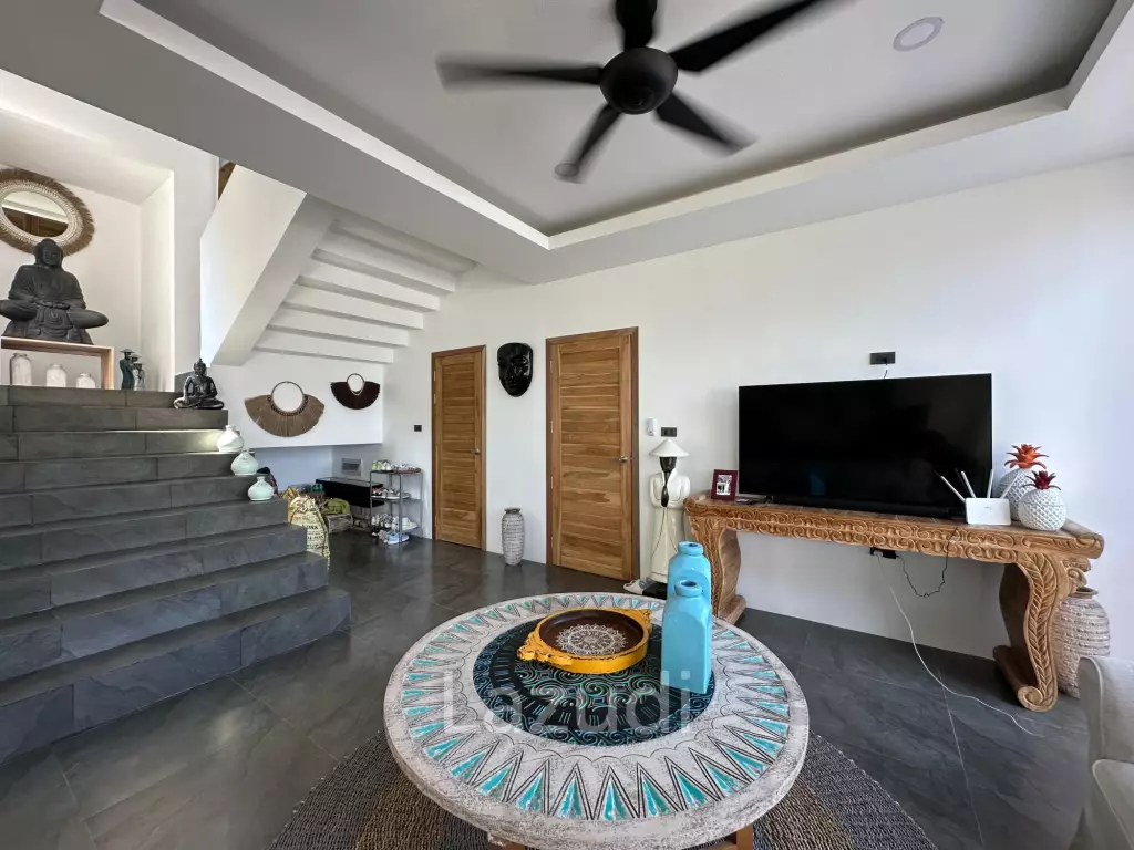 Freehold or leasehold Luxury 3-Bedroom Sea View Private Pool