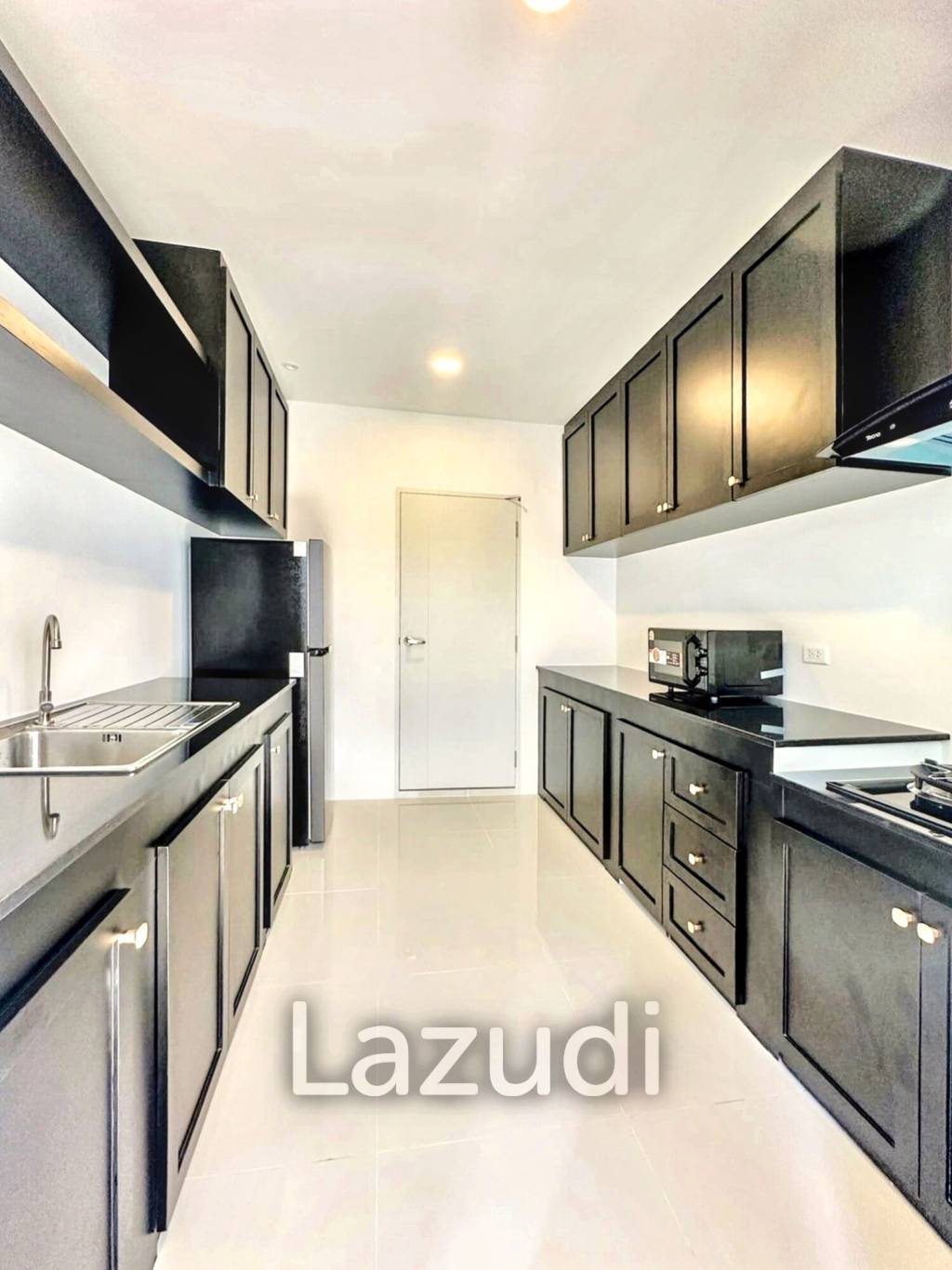 4 Bed 5 Bath 303 SQ.M Centro Bangna 2