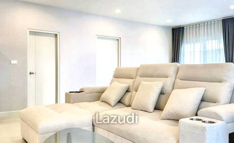 4 Bed 5 Bath 303 SQ.M Centro Bangna 2