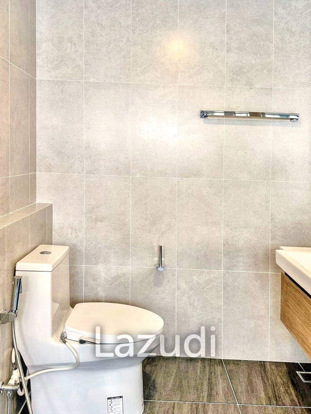 4 Bed 5 Bath 303 SQ.M Centro Bangna 2