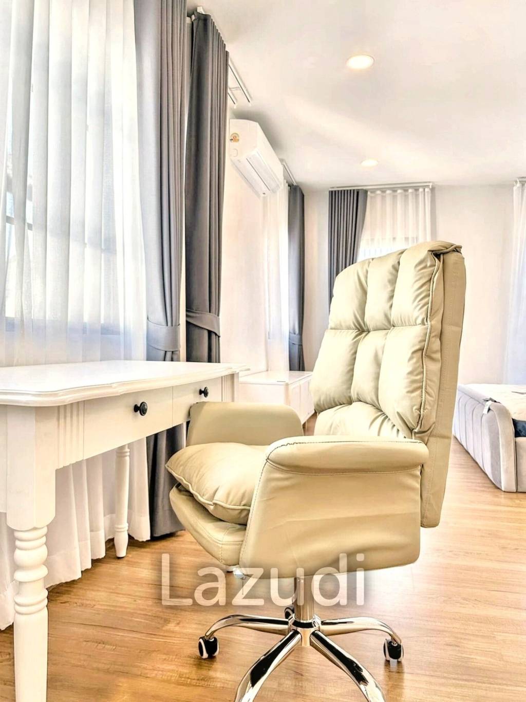 4 Bed 5 Bath 303 SQ.M Centro Bangna 2