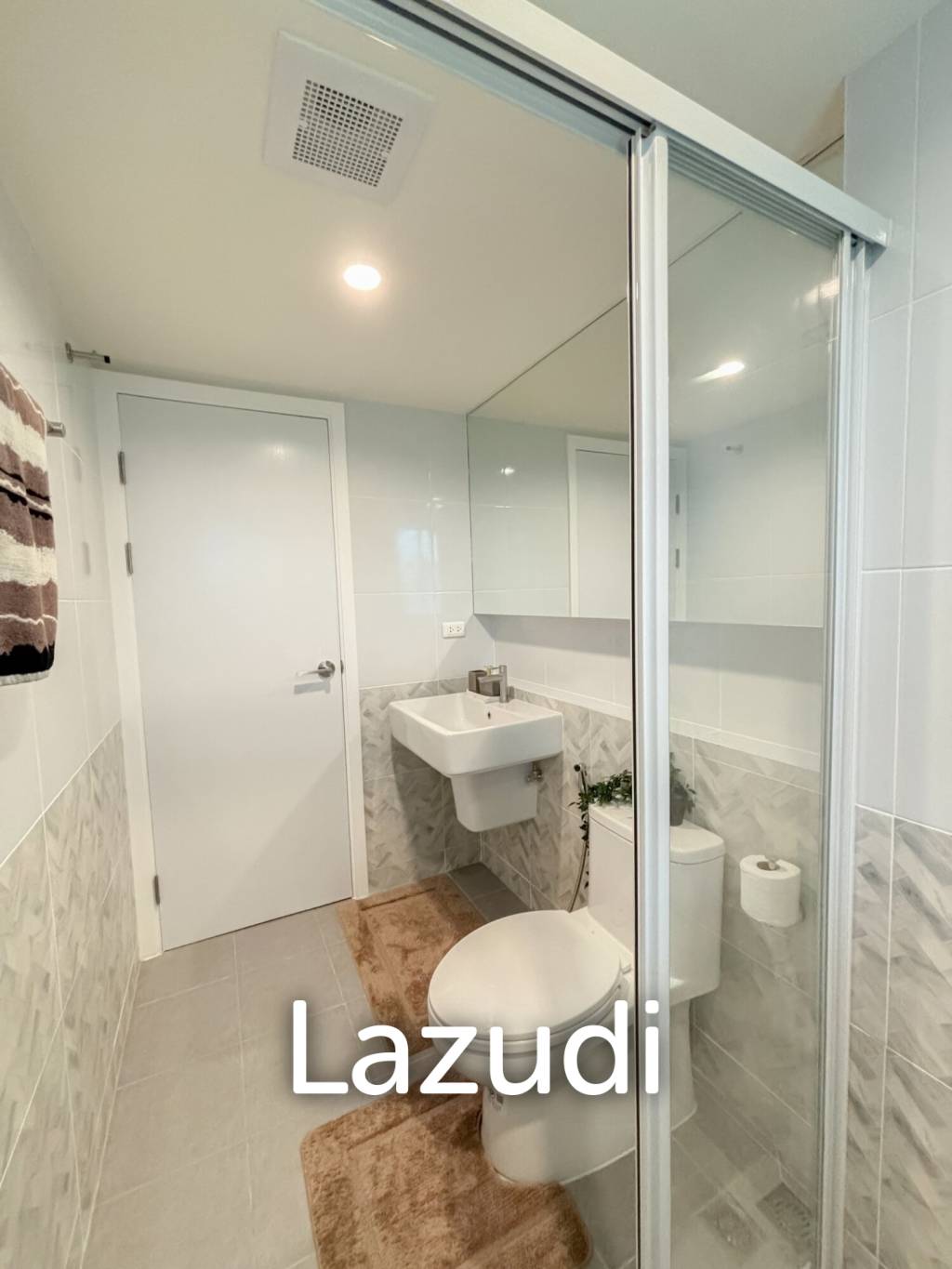 Upscale 2-Bedroom Condo in Hua Hin 94