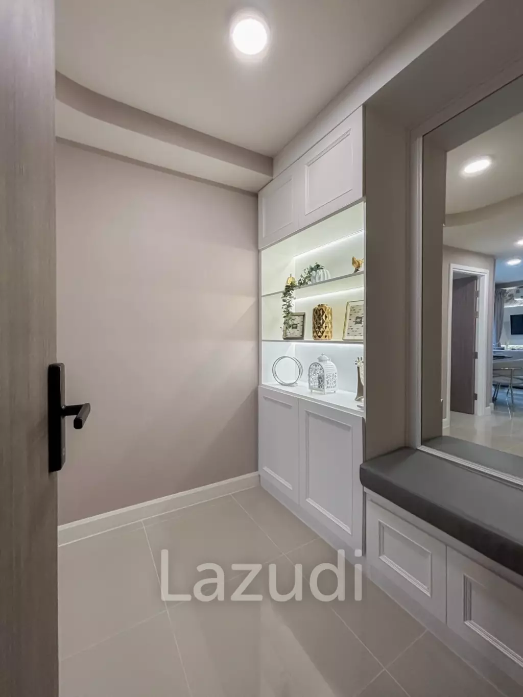 Upscale 2-Bedroom Condo in Hua Hin 94