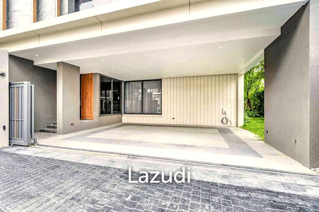 5 Bed 7 Bath 698 SQ.M Bugaan Pattanakarn