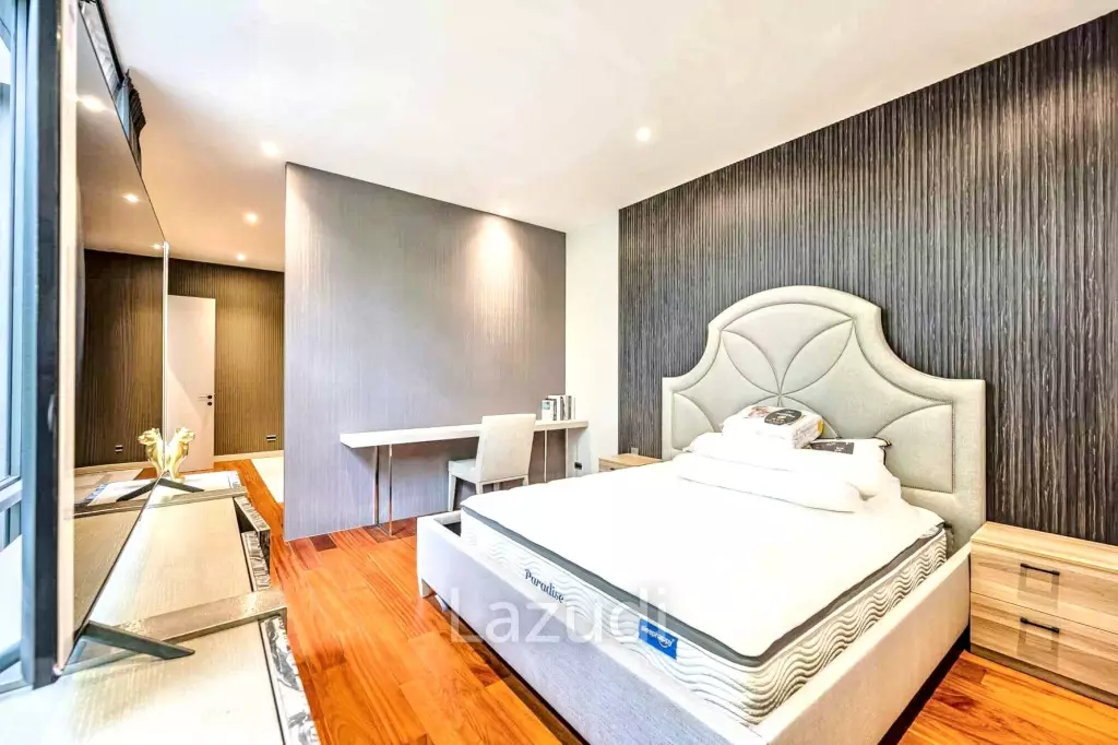 5 Bed 7 Bath 698 SQ.M Bugaan Pattanakarn