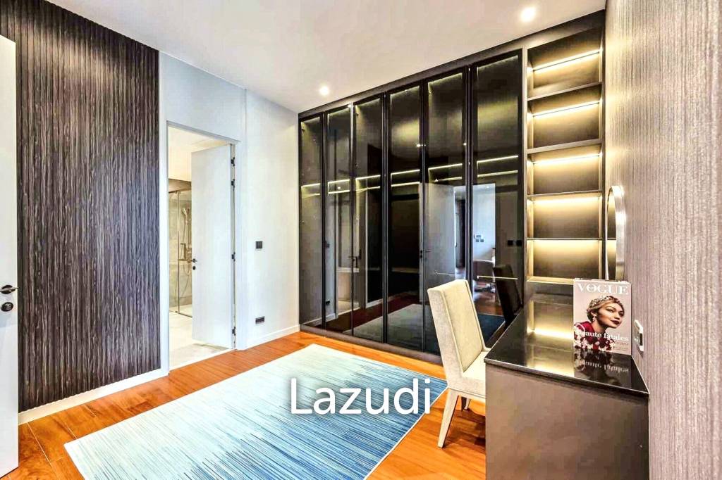 5 Bed 7 Bath 698 SQ.M Bugaan Pattanakarn