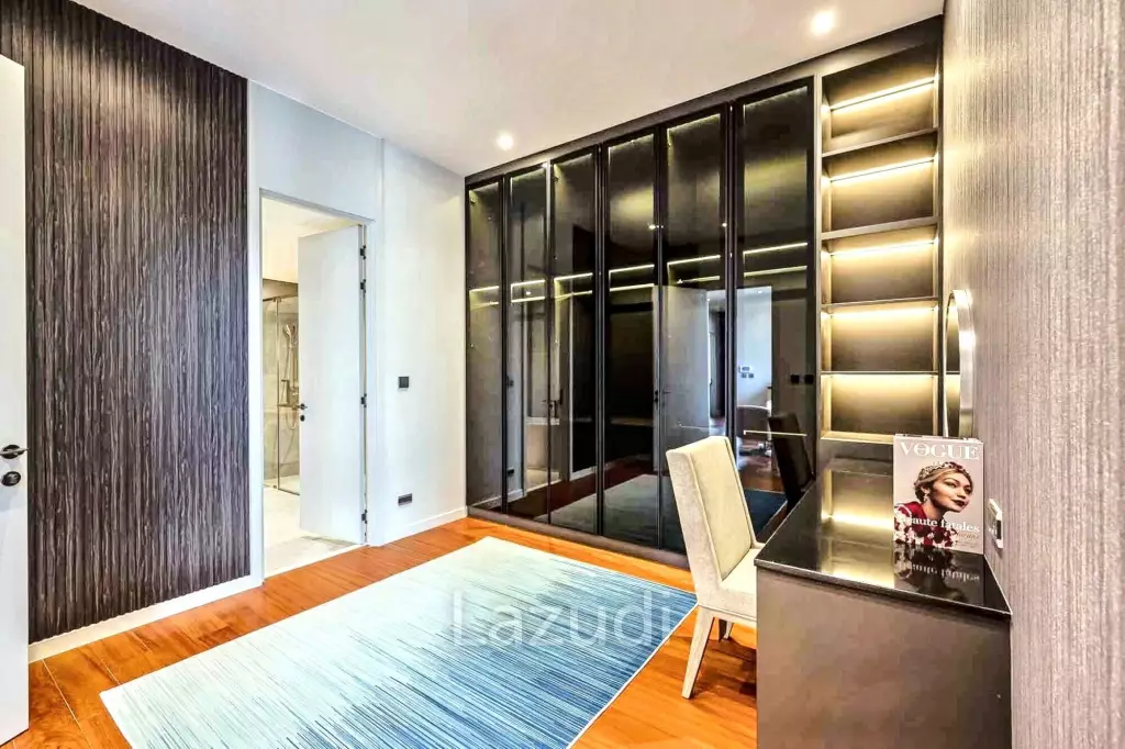5 Bed 7 Bath 698 SQ.M Bugaan Pattanakarn