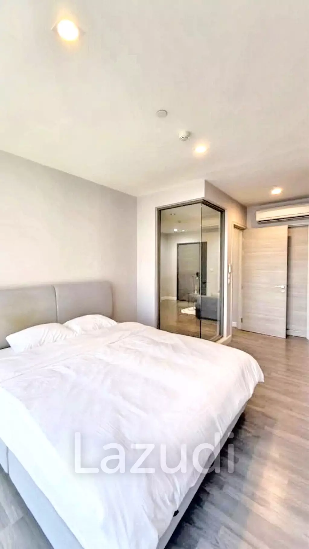 1 Bed 1 Bath 46 SQ.M The room Sathorn - TanonPun