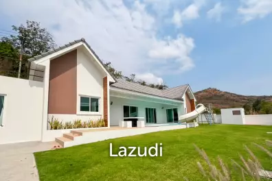Modern 3.5 Bedroom Pool Villa in Hua Hin with Scenic Mountain View For Sale/Rent