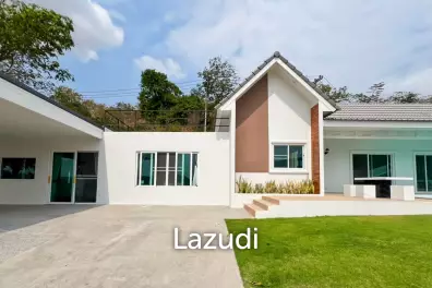 Modern 3.5 Bedroom Pool Villa in Hua Hin with Scenic Mountain View For Sale/Rent