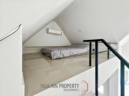 Modern 3.5 Bedroom Pool Villa in Hua Hin with Scenic Mountain View For Sale/Rent