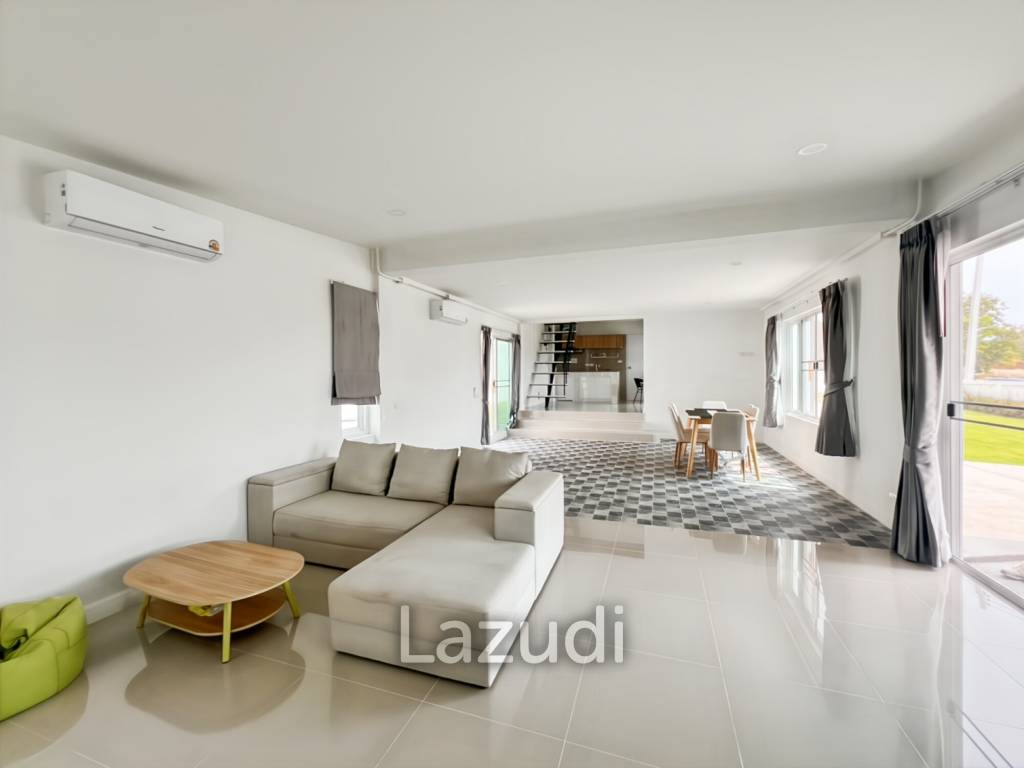 Modern 3.5 Bedroom Pool Villa in Hua Hin with Scenic Mountain View For Sale/Rent