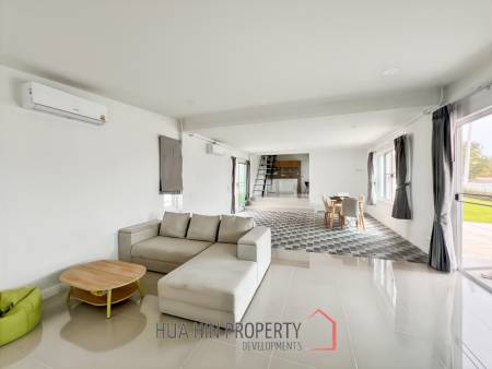 Modern 3.5 Bedroom Pool Villa in Hua Hin with Scenic Mountain View For Sale/Rent