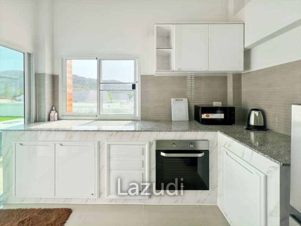 Modern 3.5 Bedroom Pool Villa in Hua Hin with Scenic Mountain View For Sale/Rent