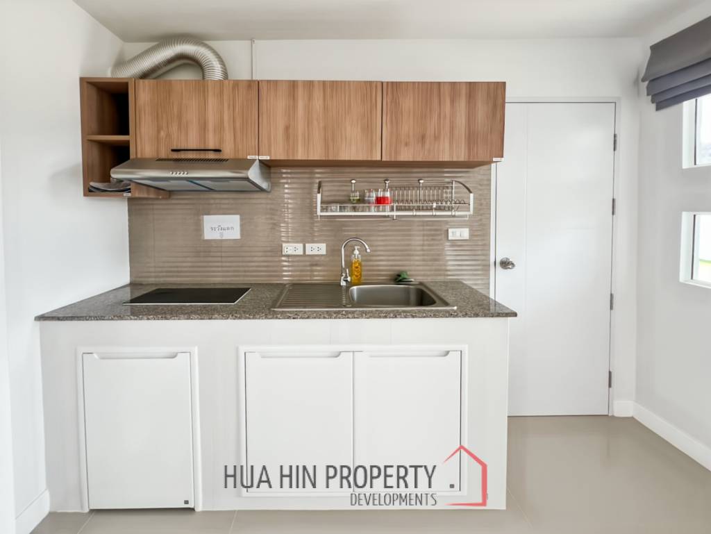 Modern 3.5 Bedroom Pool Villa in Hua Hin with Scenic Mountain View For Sale/Rent